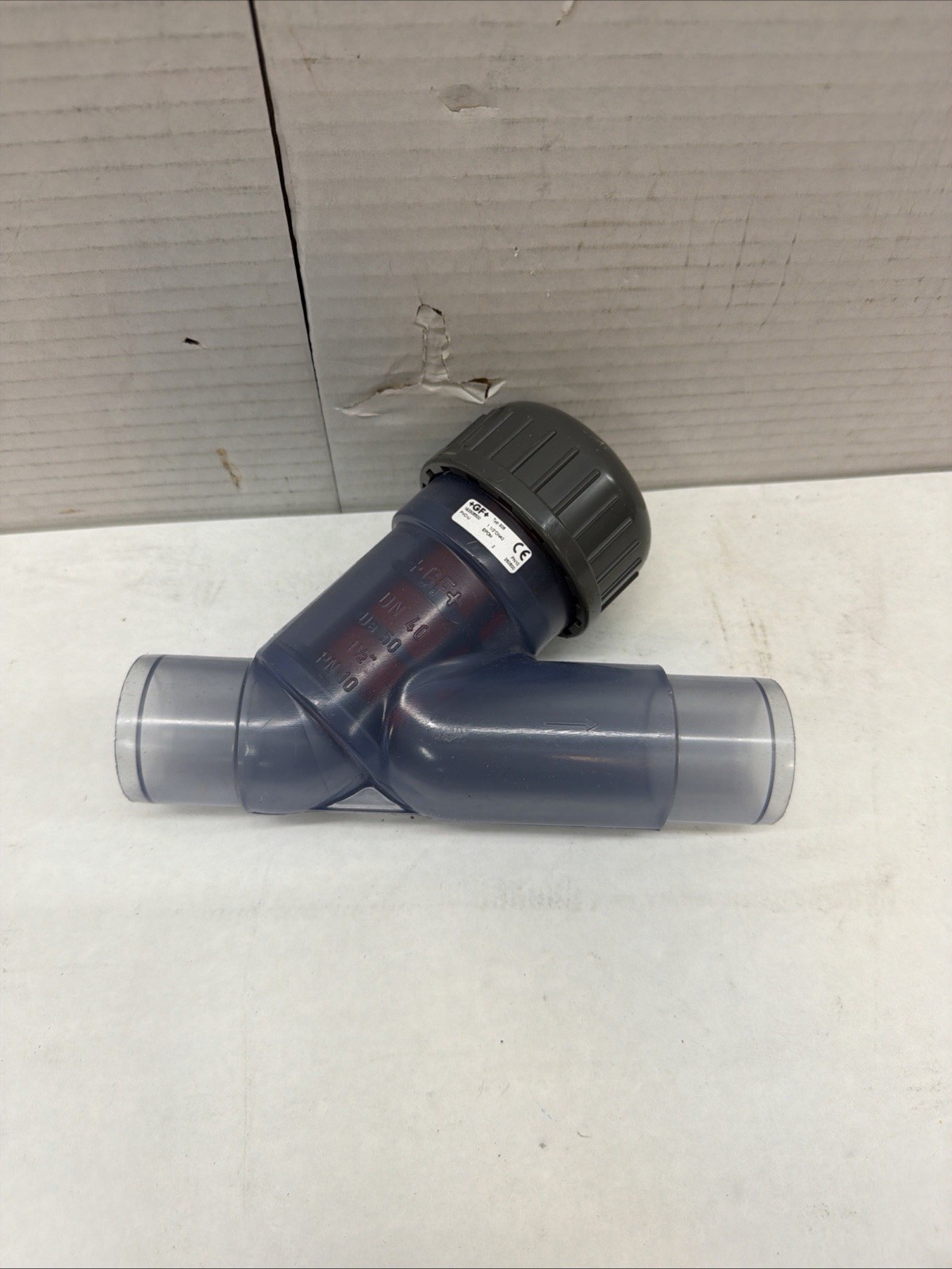 Gf Piping Systems 192306500 Y Strainer, 1-1/2″ Pipe, Spigot, Pvc, 150 Psi At 68
