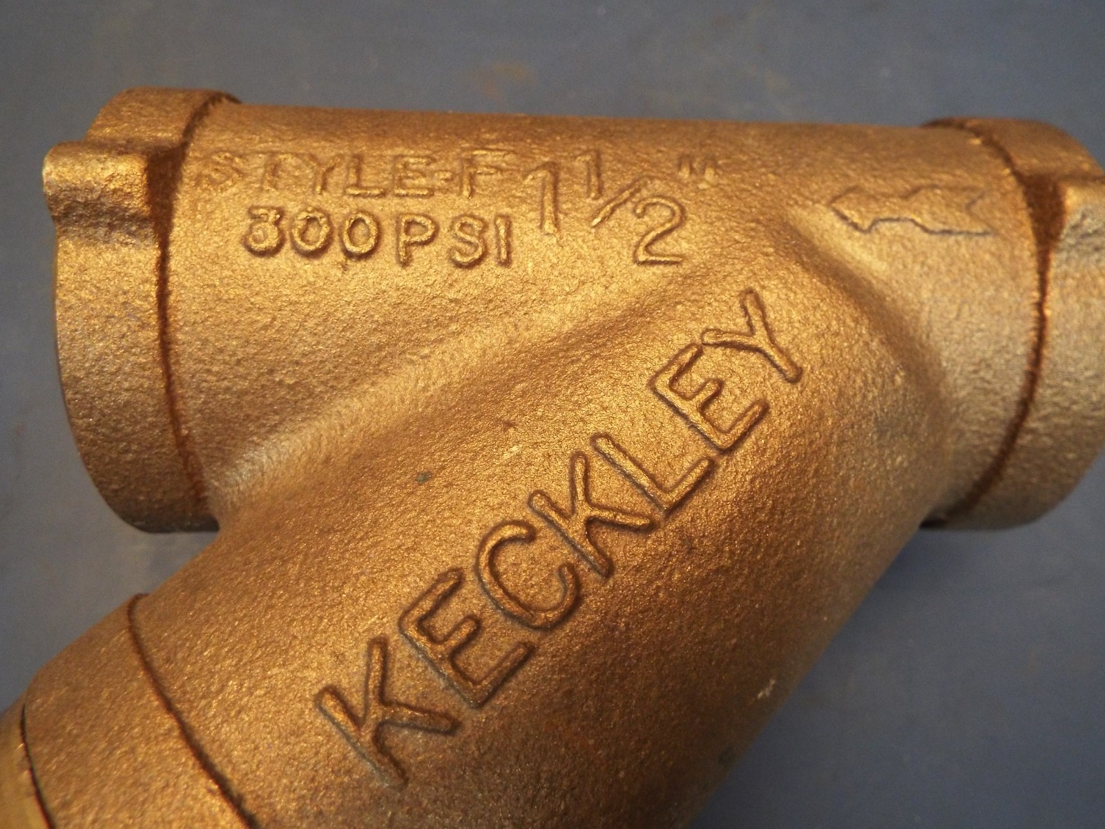Keckley 1-1/2 BRONZE Strainer 300 PSI Threaded