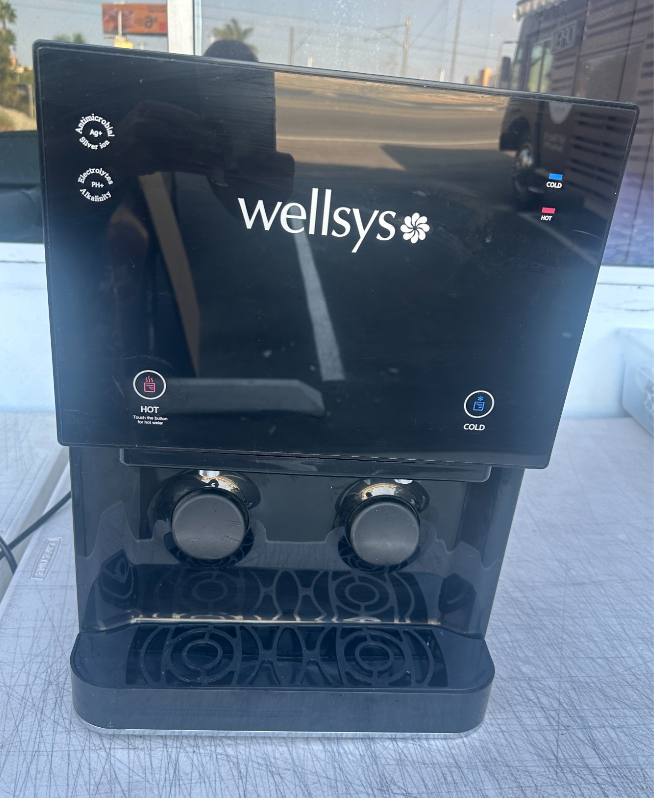 Wellsys WS-9000D Commercial / Home Hot & Cold Countertop Water Filtration System
