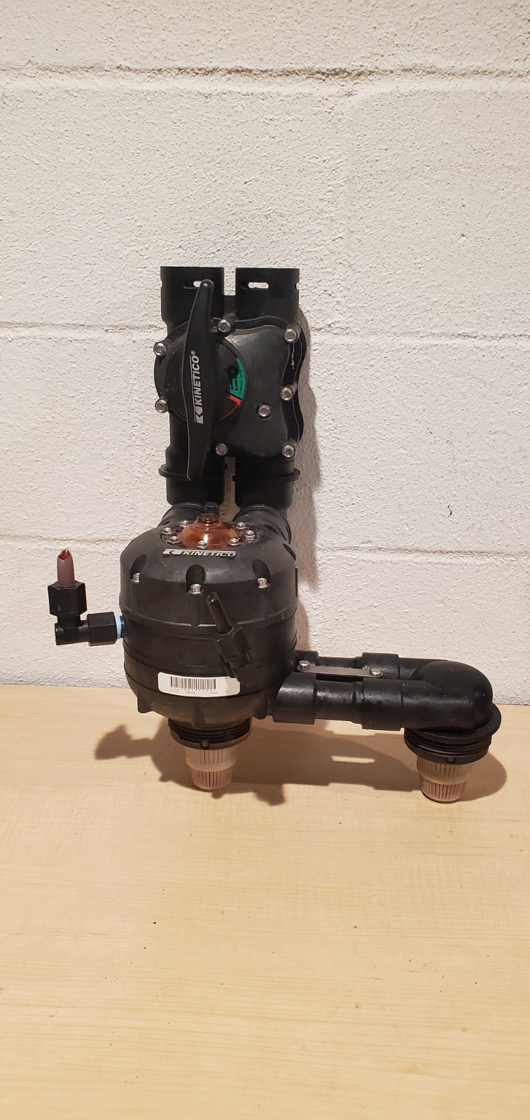 Used Kinetico Mach S150 Softener Head For Parts With Bypass And Elbows