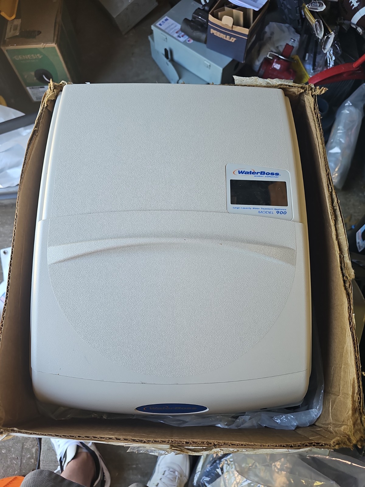 Waterboss 900 12V 36400 Grain Capacity Programmable Self-Cleaning Water Softener